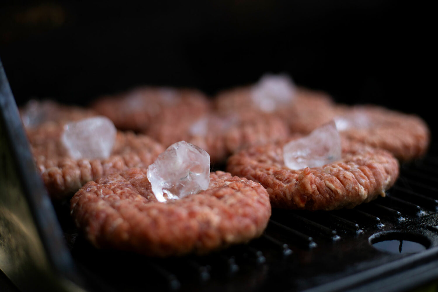 Put An Ice Cube On Top Of Your Burger